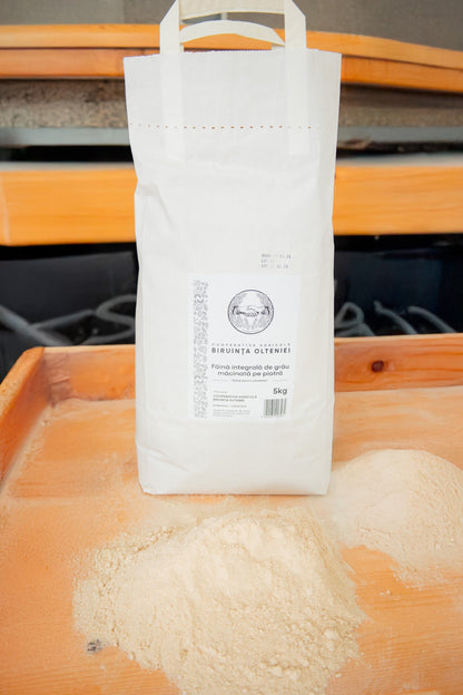 Făina integrală de grâu 5 kg